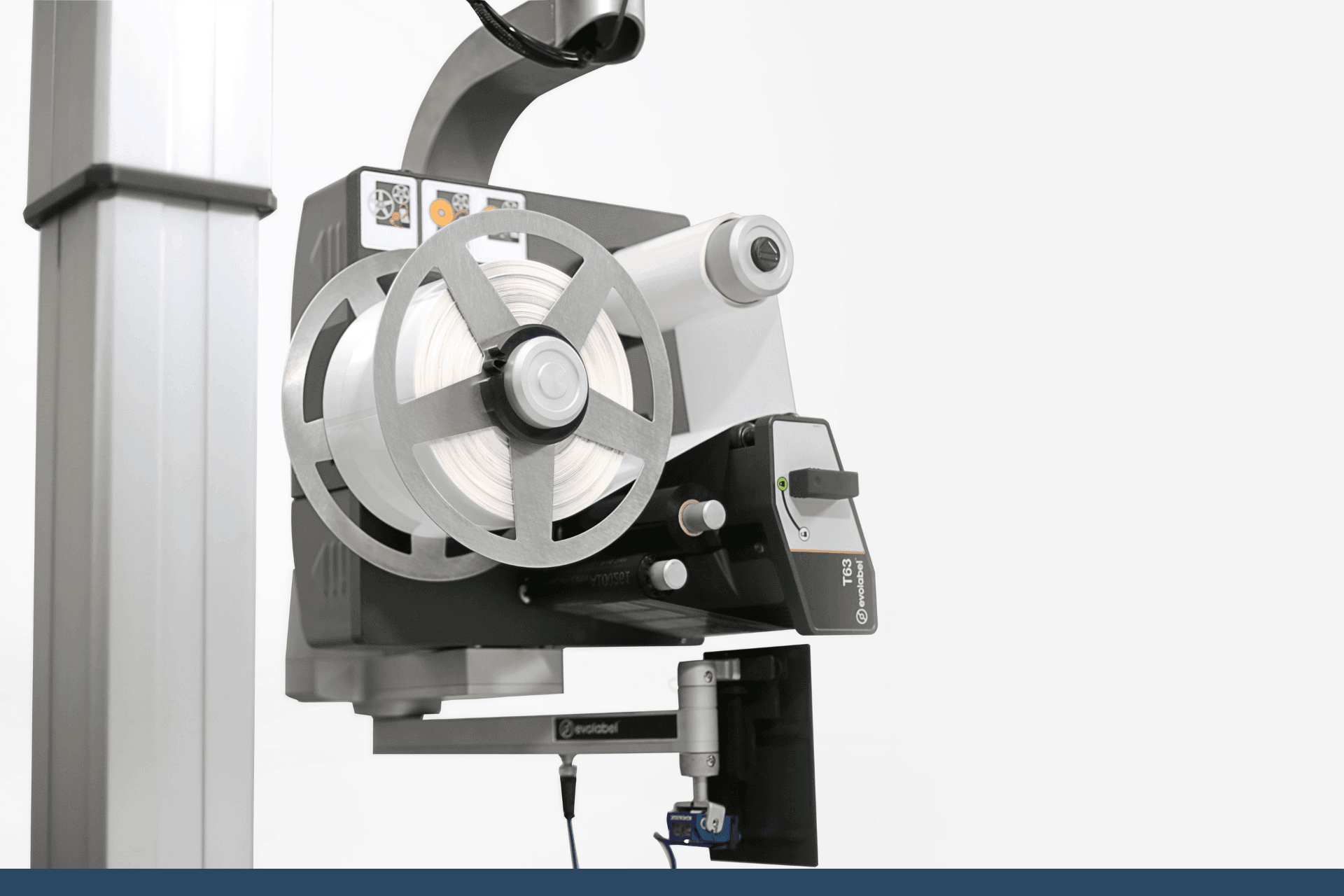 Evolabel labelling machine